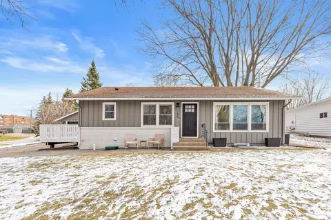 180 W 3 12 St, Waconia, MN 55387