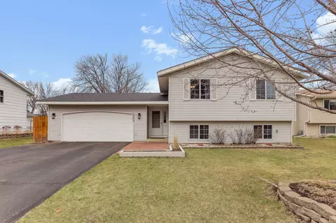 3208 73rd Ln N, Brooklyn Park, MN 55443