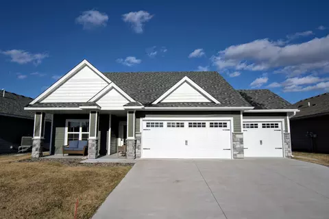 39737 Fawn Ave, North Branch, MN 55056
