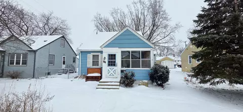 823 7th Ave S, South Saint Paul, MN 55075