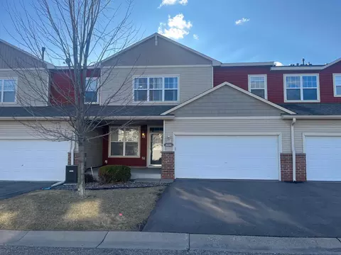 1656 White Pine Way #G, Carver, MN 55315