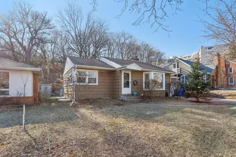 559 Lexington Pkwy S, Saint Paul, MN 55116