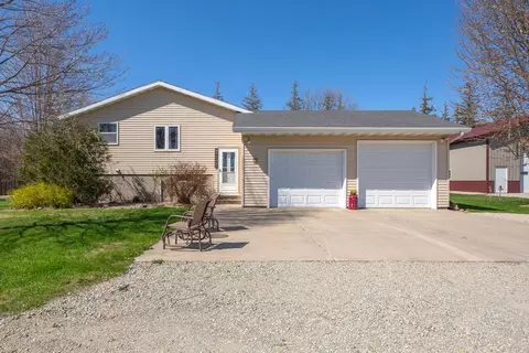 19023 Davis Ave, Faribault, MN 55021