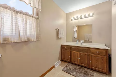 19023 Davis Ave, Faribault, MN 55021 photo 26