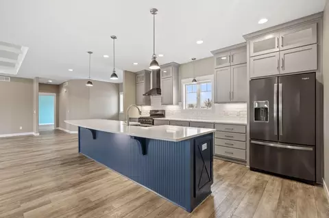 Kitchen - 611 Garden St, Springfield, MN 56087 photo 1 of 2