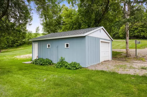 Exterior - 21370 654th Ave, Darwin, MN 55324 photo 8 of 9