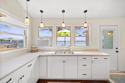 Kitchen - 21370 654th Ave, Darwin, MN 55324 photo 4 of 4