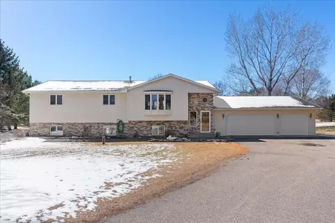 535 Raider Dr, Hudson, WI 54016