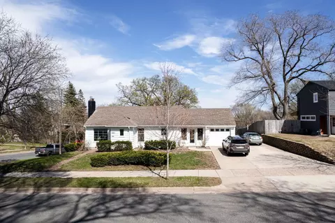 601 Queen Ave S, Minneapolis, MN 55405