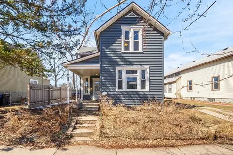 709 Stewart Ave, Saint Paul, MN 55102