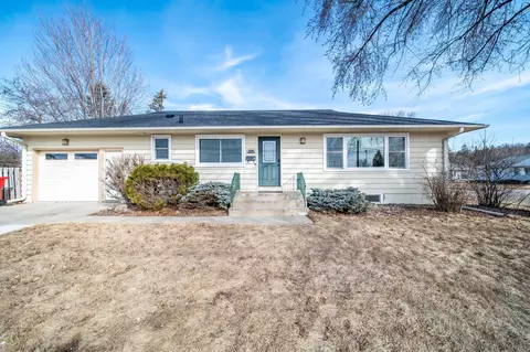 1403 14th St NW, Rochester, MN 55901