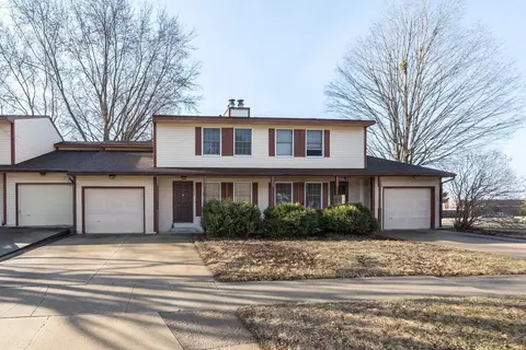2732 56th St NW, Rochester, MN 55901