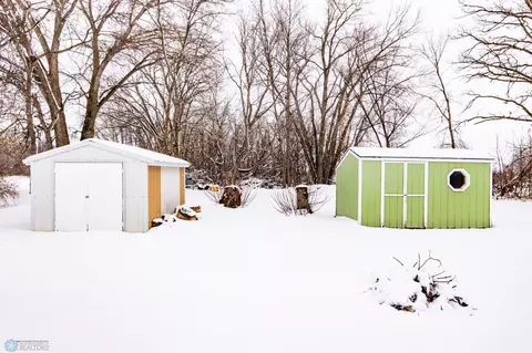 Exterior - 615 E Adams Ave, Mahnomen, MN 56557 photo 9 of 13