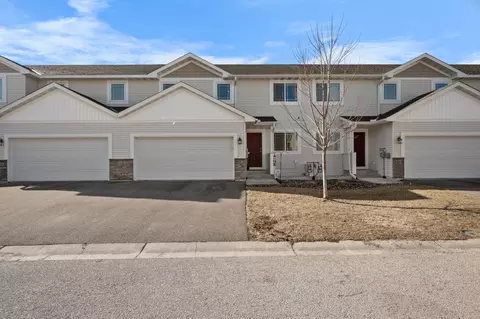 5164 61st St NW, Rochester, MN 55901