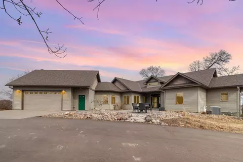 1144 70th Ave, Roberts, WI 54023
