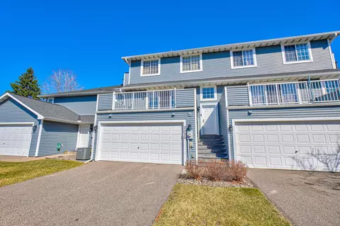 2325 E 117th St #35, Burnsville, MN 55337