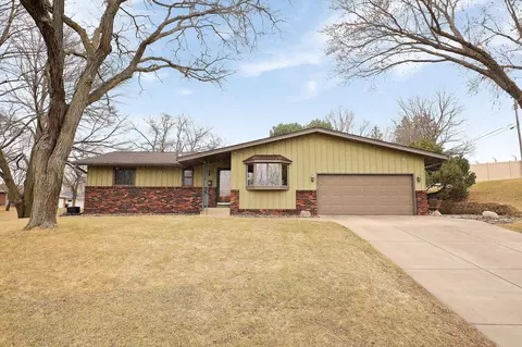 3749 Maryland Ave N, New Hope, MN 55427