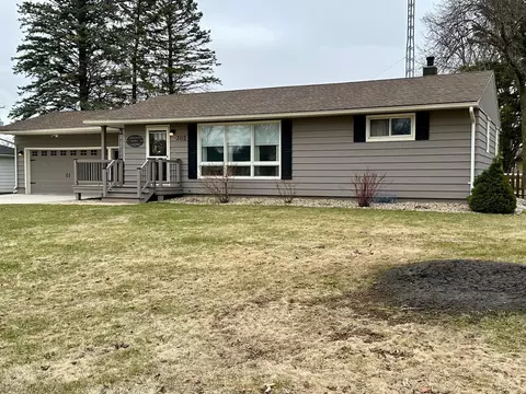 302 3rd St N, Rose Creek, MN 55970