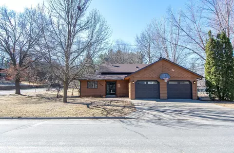704 11th Ave NE, Little Falls, MN 56345