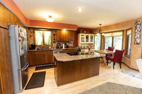 Kitchen - 5290 Lawler Beach Rd, Willmar, MN 56201 photo 3 of 5