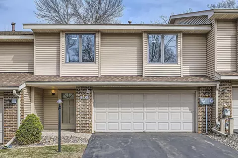 533 Sterling St S, Maplewood, MN 55119