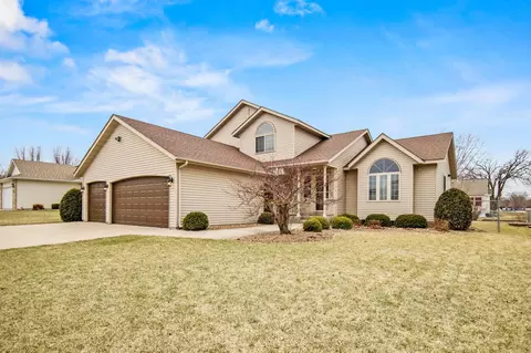 1110 Sunnydale Ln SE, Owatonna, MN 55060