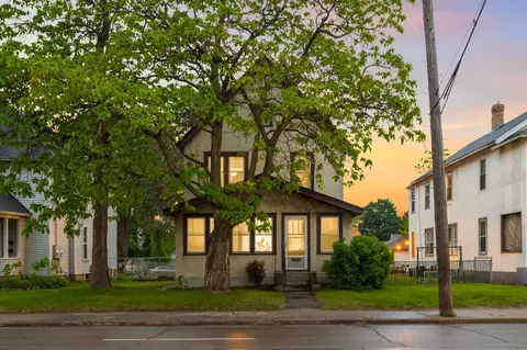 2538 University Ave NE, Minneapolis, MN 55418