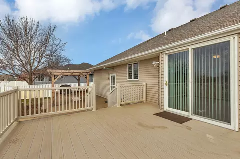 Exterior - 7124 Rolling View Dr, Saint Cloud, MN 56303 photo 3 of 10