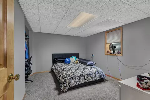 Bedroom - 7124 Rolling View Dr, Saint Cloud, MN 56303 photo 4 of 4