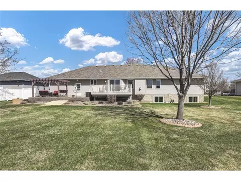 Exterior - 7124 Rolling View Dr, Saint Cloud, MN 56303 photo 9 of 10