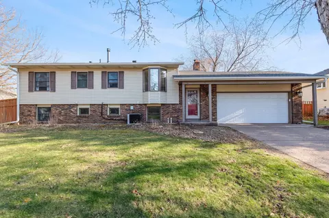 8379 Indian Blvd S, Cottage Grove, MN 55016