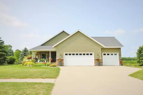 3704 Rosewood Ln SE, Alexandria, MN 56308