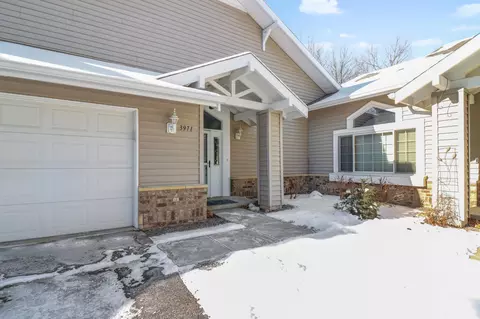 3971 Niagara Ln N, Plymouth, MN 55446