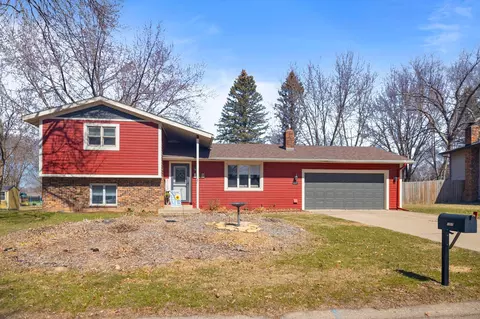 1807 Truman Ct, Northfield, MN 55057