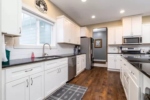 Kitchen - 3693 Sanctuary Ct, Brainerd, MN 56401 photo 4 of 5