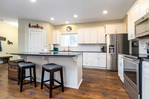 Kitchen - 3693 Sanctuary Ct, Brainerd, MN 56401 photo 3 of 5