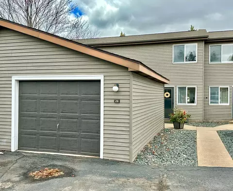 359 Odanah Ave #2B, New Richmond, WI 54017