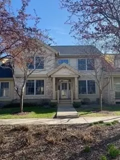 207 Pine Hollow Grn, Stillwater, MN 55082