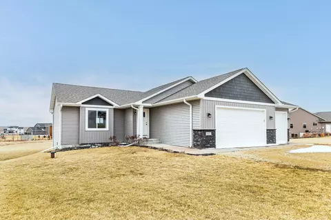 1647 102nd Ave, Hammond, WI 54015