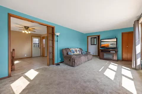 Living - 1118 S 6th St, Brainerd, MN 56401 photo 2 of 4