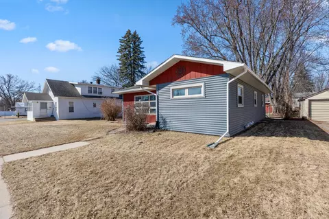 Exterior - 1118 S 6th St, Brainerd, MN 56401 photo 5 of 9