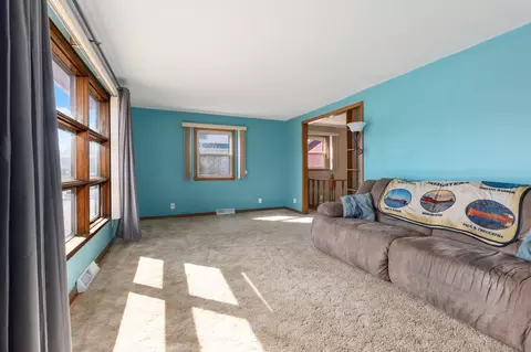 Living - 1118 S 6th St, Brainerd, MN 56401 photo 3 of 4