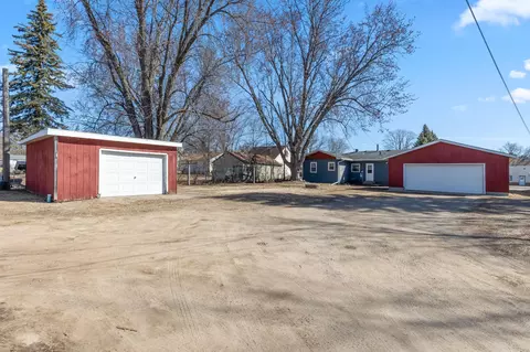 Exterior - 1118 S 6th St, Brainerd, MN 56401 photo 3 of 9
