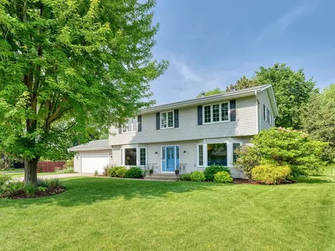 2161 Theresa St, Mendota Heights, MN 55120