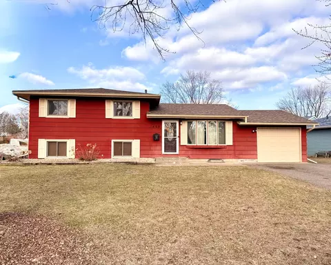 1448 Dayton Ave, Saint Paul Park, MN 55071