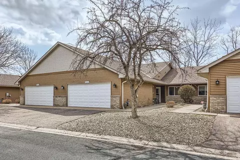 7115 Ivy Ridge Ln, Lino Lakes, MN 55014