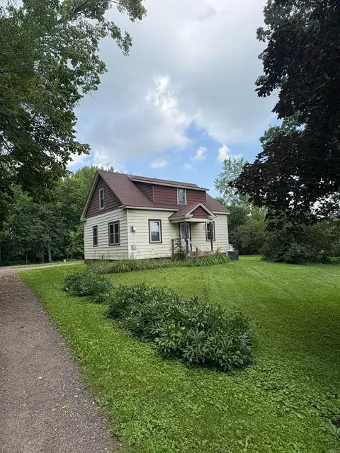 100 Stark Rd, Harris, MN 55032