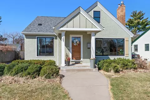 1401 Avon St N, Saint Paul, MN 55117