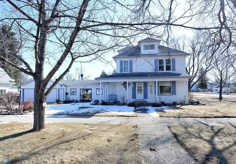 406 4th Ave NE, Valley City, ND 58072