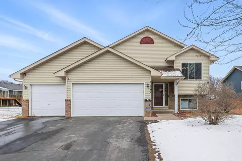 25961 16th St W, Zimmerman, MN 55398